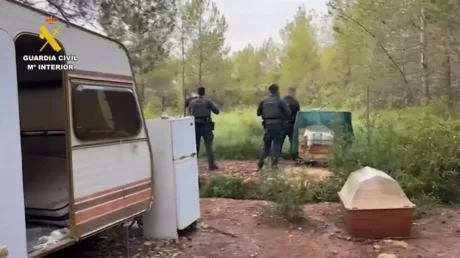 Desmantelada una red criminal albanesa y marroquí por 14 robos y narcotráfico en Orense: algunos tenían entrenamiento militar - mayo 2025
