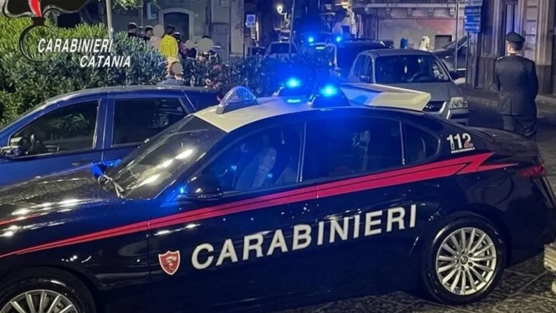 Vecinos agreden a un magrebí en Catania (Italia) por intentar abusar sexualmente de varias menores: después hirió a un policía