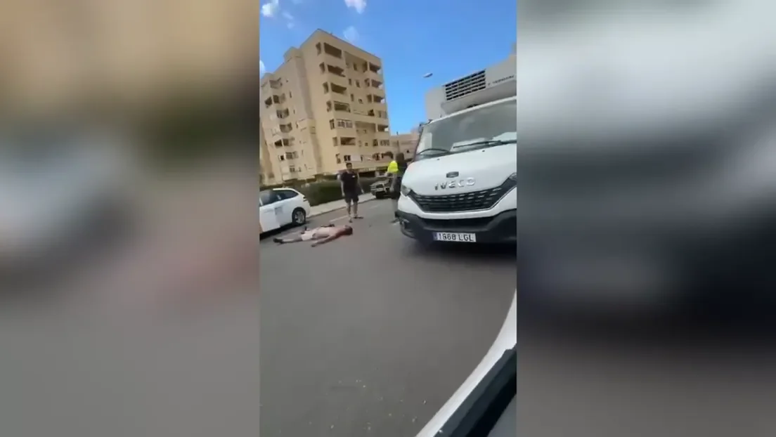 Dos individuos de raza negra le dan una brutal paliza a un taxista y le roban más de 300 euros y el móvil en Palma de Mallorca