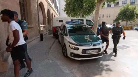 Dejan en libertad a dos nigerianos acusados de violar a una mujer de su misma nacionalidad en Palma de Mallorca - junio 2025