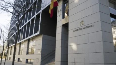Rebajan de 14 a 3 años la condena a una boliviana por asesinar de una puñalada a su novio en Villa del Prado (Madrid) - junio 2025