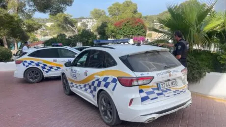 Detenidos dos argelinos y otro sin identificación por falsedad documental y seguridad vial en Mallorca - junio 2025