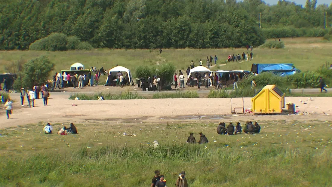 Un segundo tiroteo deja un muerto y un herido crítico en el peligroso campamento de inmigrantes de Loon-Plage (Francia)