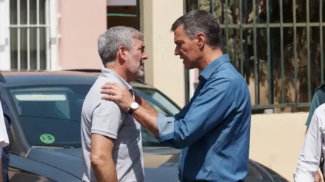 El Gobierno de Sánchez y el Ejecutivo de Canarias acuerdan trasladar a más de 1.000 MENAS a la Península en 15 días - junio 2025