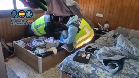 Desmantelan en Cataluña una banda que promovió 132 falsas parejas de hecho para regularizar a inmigrantes marroquíes y ghaneses - junio 2025