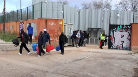 El Gobierno licita un contrato de catering de 18,4 millones para el centro de inmigrantes de Alcalá de Henares, donde fue violada la joven española - julio 2025