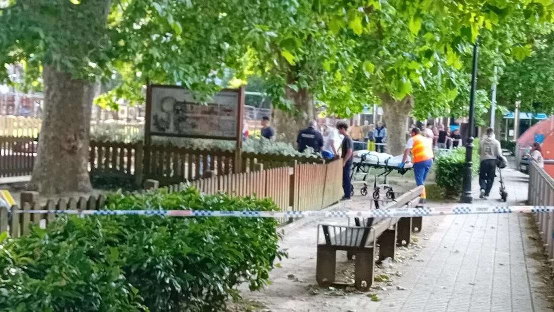 Unos de los colombianos presos por el apuñalamiento a tres magrebíes en Pontevedra incendia su celda con él y otros dentro