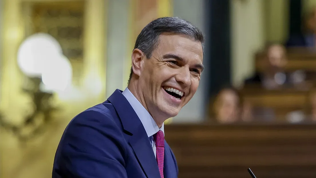El Gobierno prepara una macrocampaña para blanquear la inmigración ilegal, atacar a VOX y seguir gobernando tras las elecciones